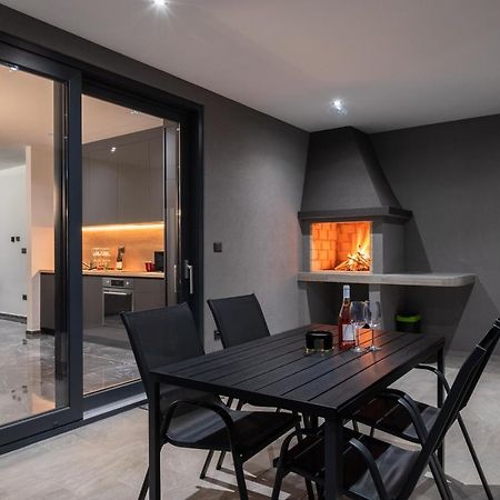 Green Luxury II With Heated Pool, Jacuzzi & Sauna Ruzici  Exterior photo